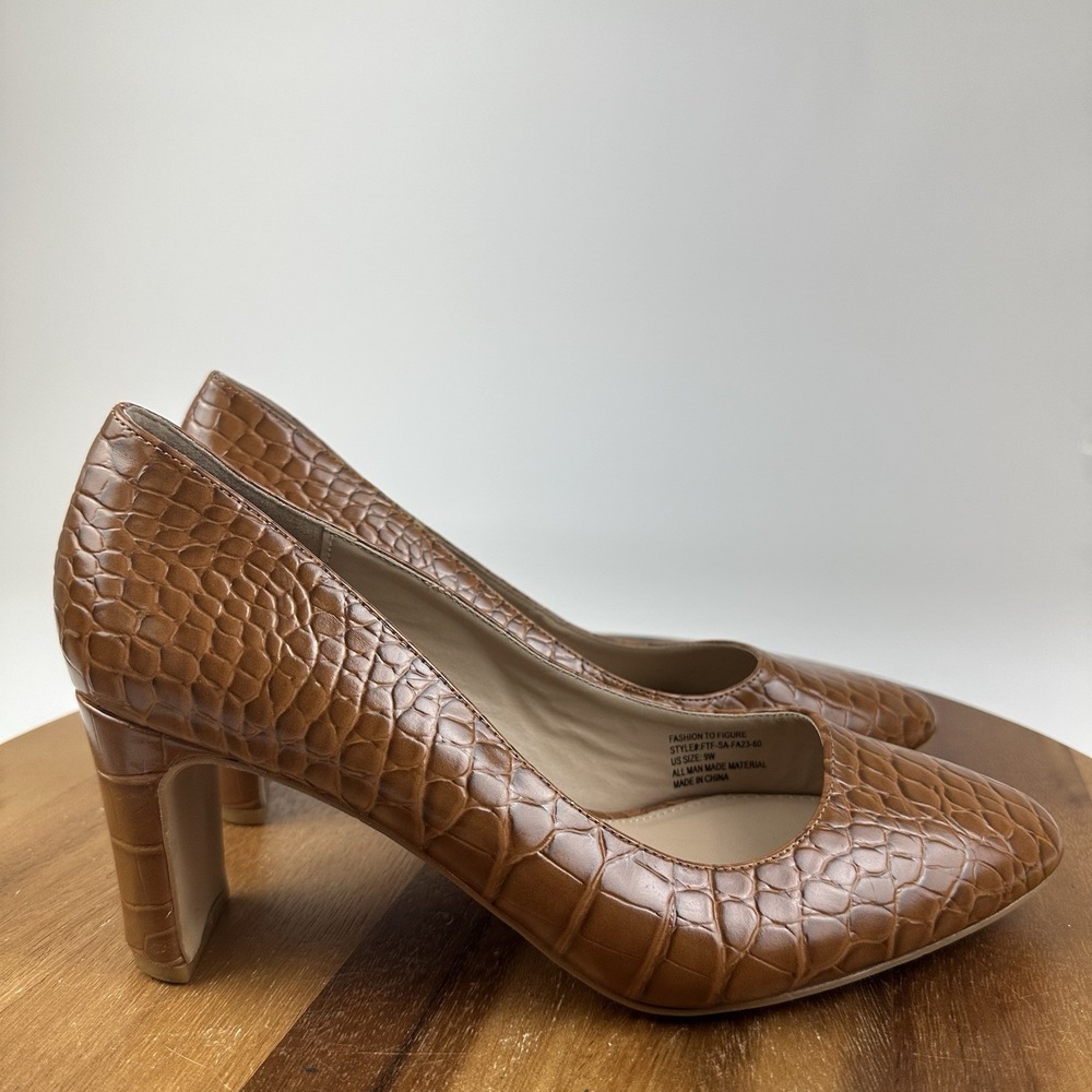 Womens Fashion To Figure Brown Faux Leather Croc Print Pumps Heels Size 9 W GUC